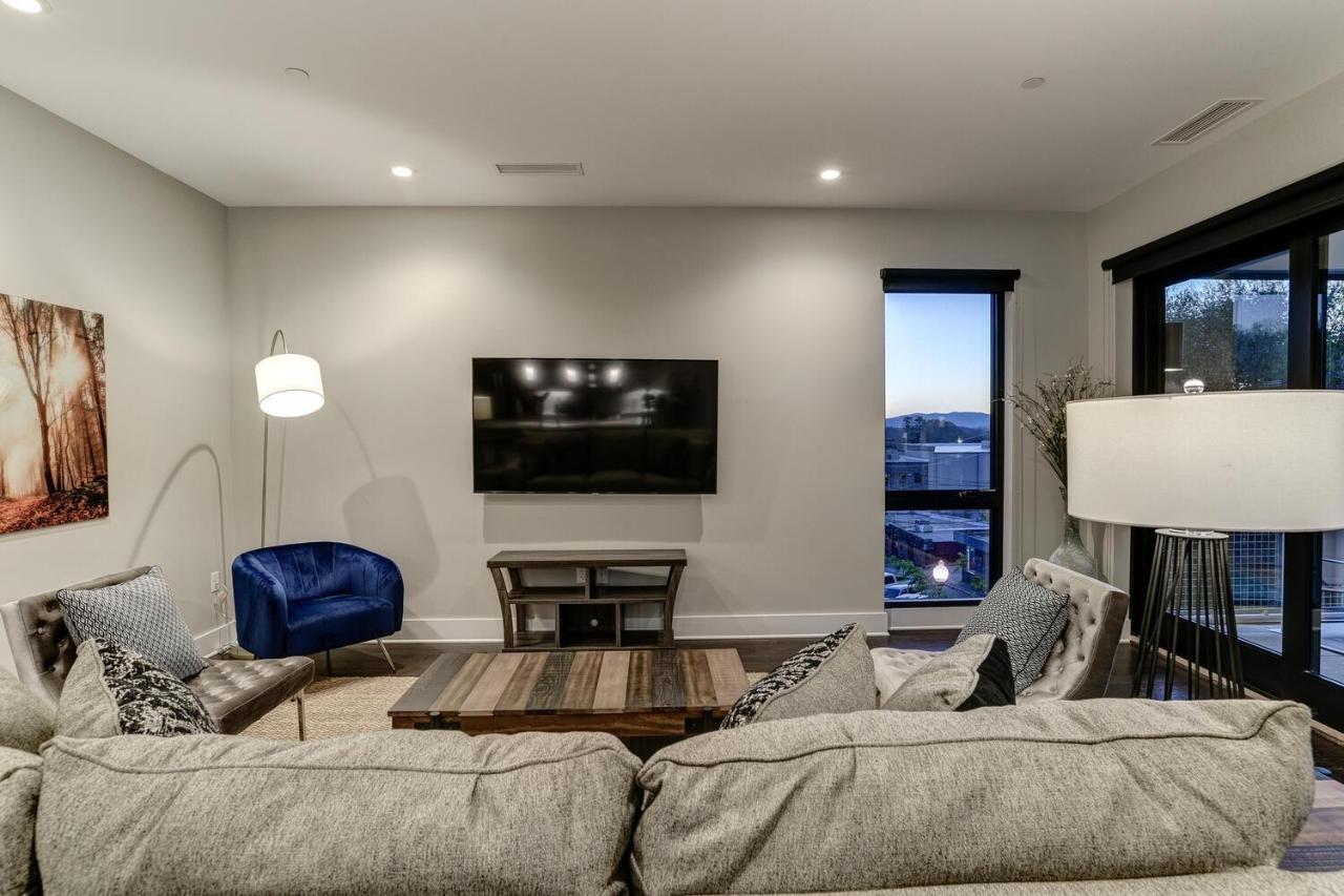 145 Biltmore Ave 541b0a Holiday home